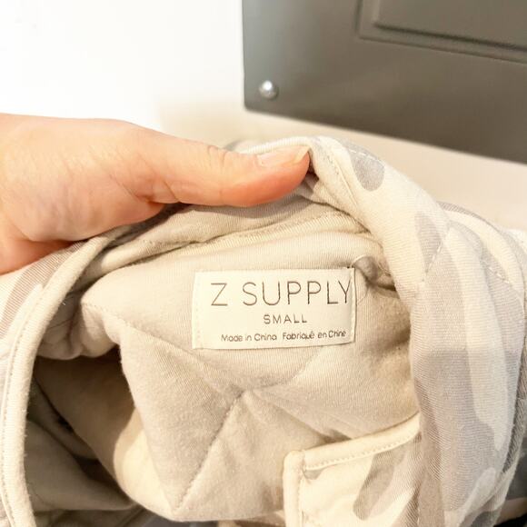 Z Supply Maya Camo Long Sleeve Snap Button Quilted Jacket Dusty Sage Small - Picture 3 of 9